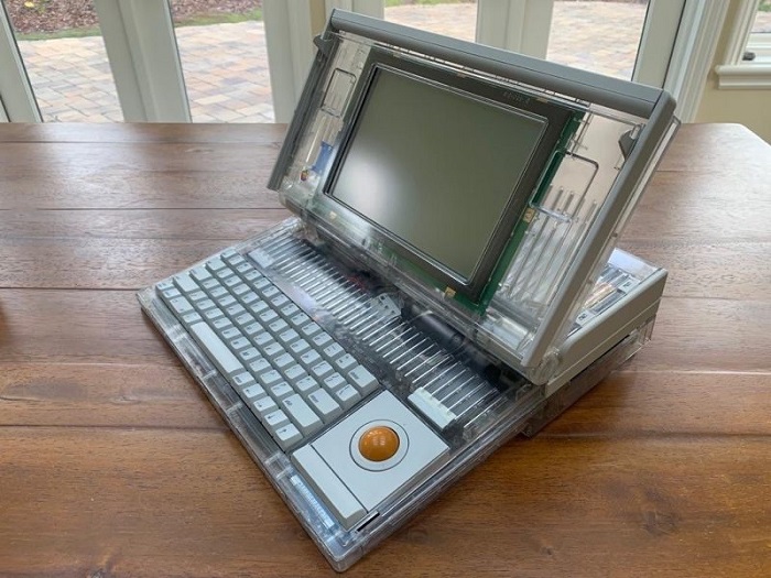 űЯʽMacintosh Portable M5120ԭͻع1.jpg