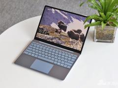 Surface Laptop Goع